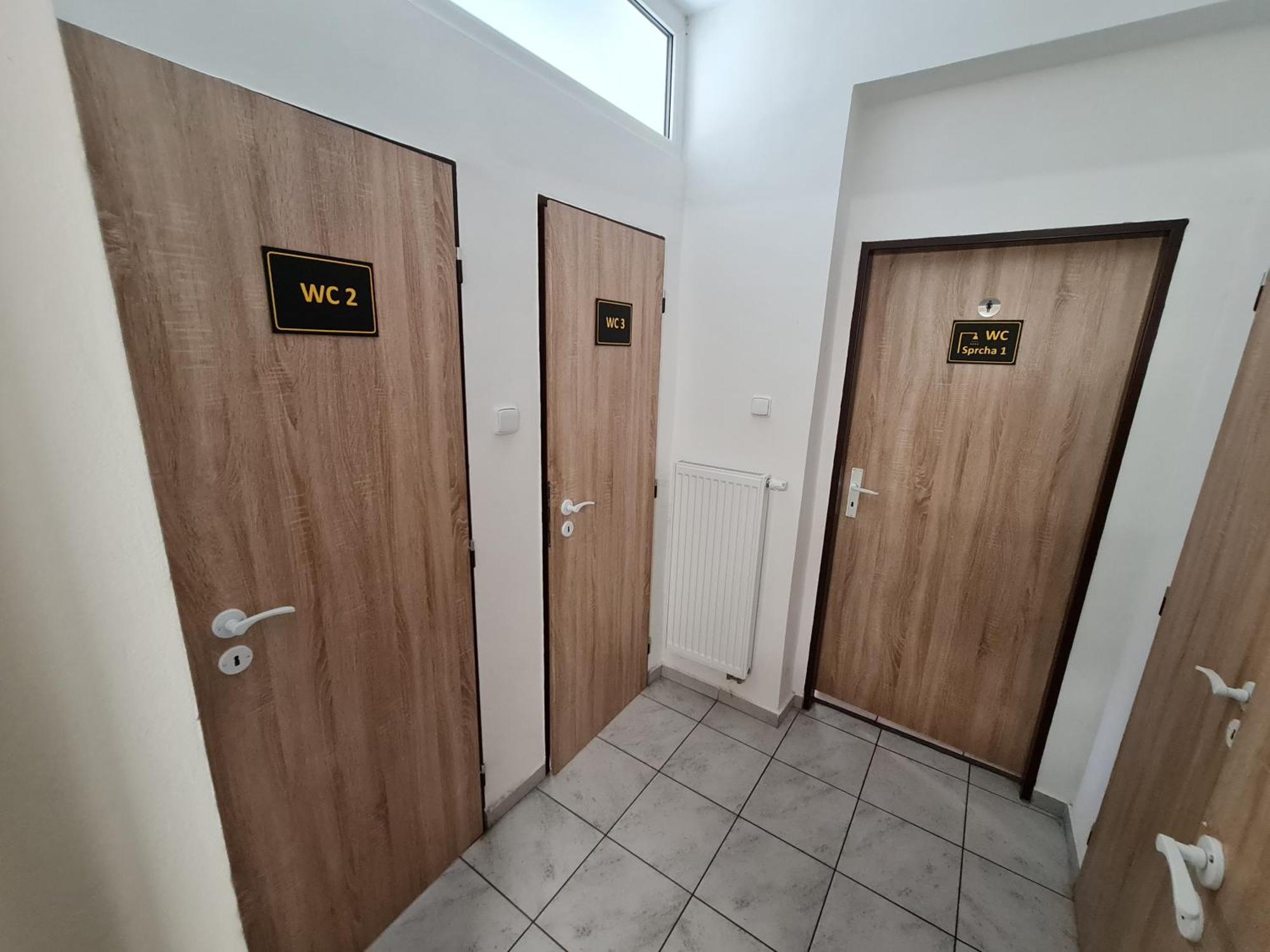 Nika Beds Hotel Пардубице Екстериор снимка